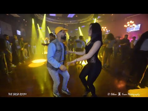 EL TIGUERE & MALA Bachata Social Dance At THE SALSA ROOM