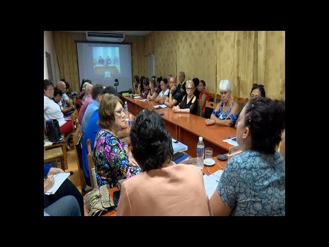 Evalúa Comprobación Nacional fortalecimiento de empresa estatal socialista en Cienfuegos