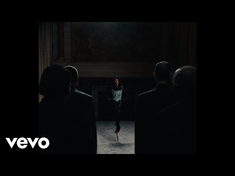 RAYE - Hard Out Here