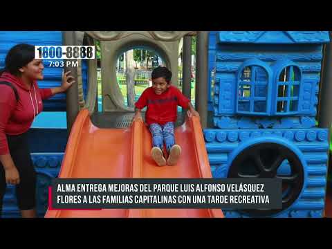 Reinauguran área de juegos en el Parque Luis Alfonso Velásquez en Managua - Nicaragua