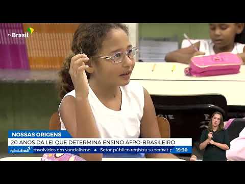 Depois de 20 anos, lei do ensino afro-brasileiro ainda não é cumprida
