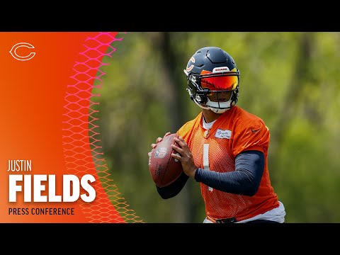 Justin Fields on D.J. Moore: 'His personality fits in well' | Chicago Bears video clip