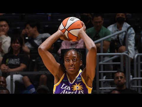 Nneka Ogwumike leads all scorers as Sparks survive vs. Mercury