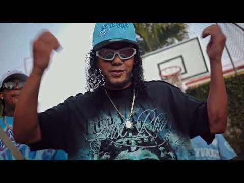 Quimico Ultra Mega, Nayo, MoñaMillones, Calin Swag - Me Quiere Ver (Video Oficial)