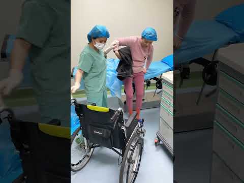 Both knees are painful, making it impossible to walk;  #doctor