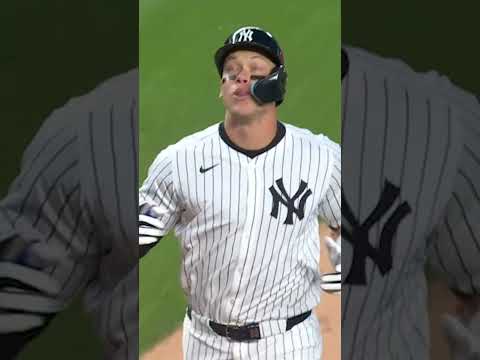 Aaron Judge brings the Yankee Stadium crowd to its feet for the first time this season!