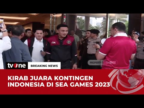 Momen Atlet SEA Games 2023 Memasuki Bus Arak-arakan