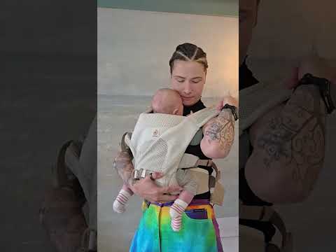 Ergobaby Aerloom - trying the " t shirt method"
