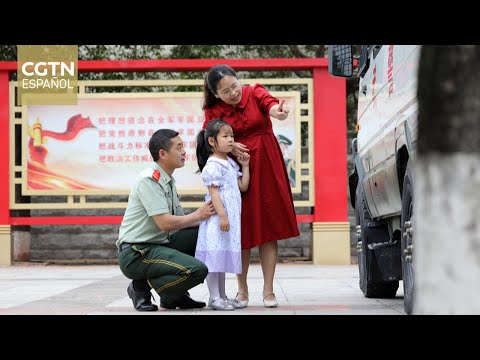 Nuevas medidas clarifican los beneficios de asistencia familiar para el personal militar de China