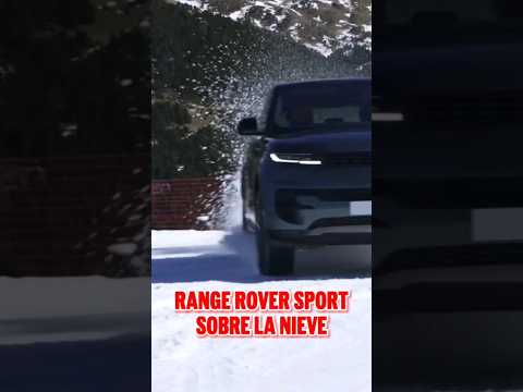 ? Disfrutad del Range Rover Sport a cámara lenta sobre la nieve. ?? #shorts #landrover #rangerover