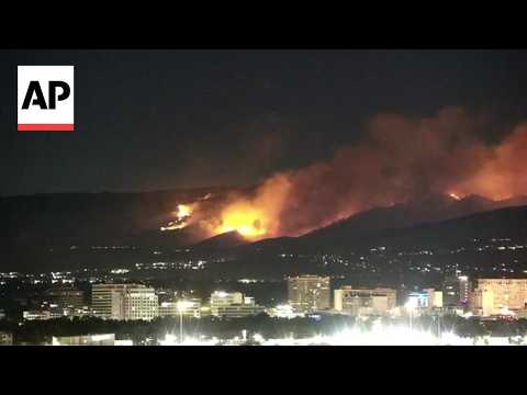 Nevada wildfire forces thousands to evacuate near Reno