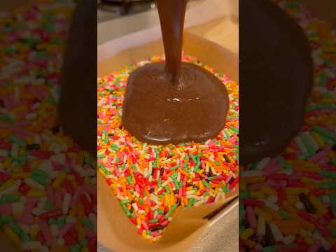 とろとろスプレー生チョコ作ってもろた #Shorts #生チョコ #バレンタイン