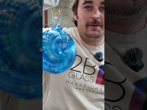 Most People Can’t Make This Ornament #Glassblowing #HandblownGlass #OrnamentMaking #GlassArt