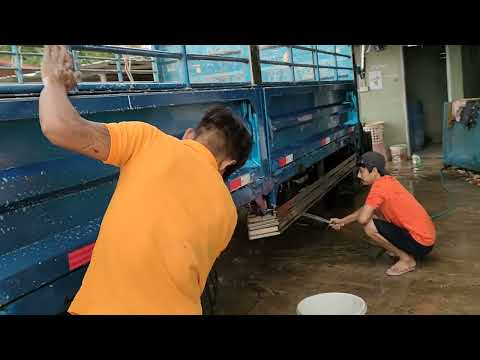 หกล้อนายโต้งจ้างพม่าล้างรถ100
