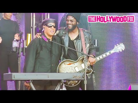 Stevie Wonder & Gary Clark Jr. Perform Live While Jimmy Kimmel Leaves In The Middle Of Their Concert