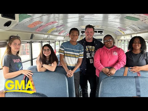 School bus driver has students decorate his bus with their favorite quotes