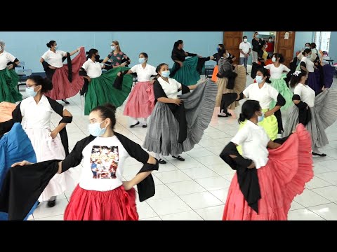 Escuela Normal Alesio Blandón se preparan para gala artística en el Teatro Nacional Rubén Darío