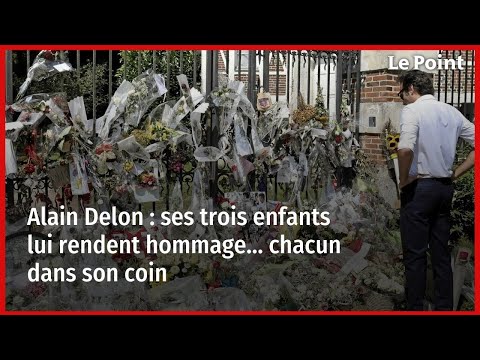 Alain Delon : ses trois enfants lui rendent hommage… chacun dans son coin