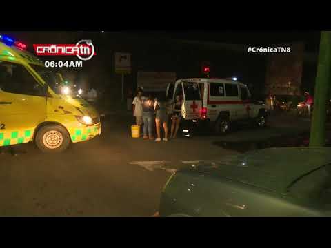 Conductora termina volcándose tras impactar contra un taxi en Portezuelos - Nicaragua