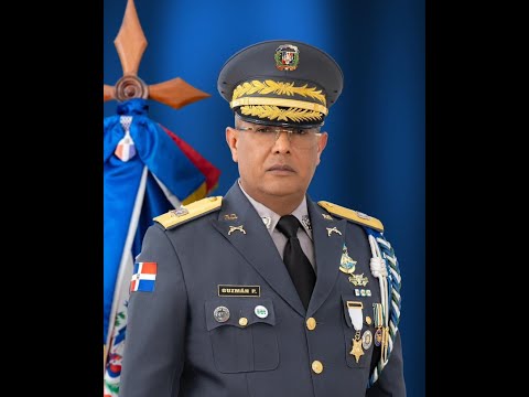 Abinader designa al general Guzmán Peralta nuevo director de la Policía Nacional