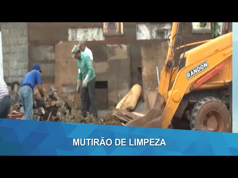 Mutirão de limpeza em Guaxupé