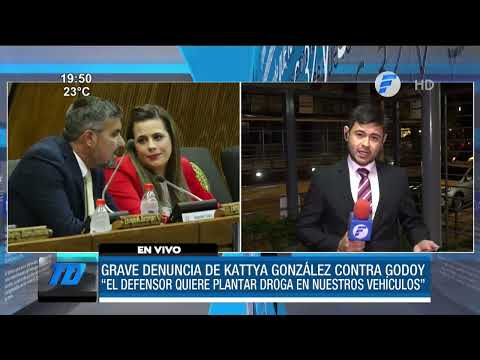 Grave denuncia de Kattya González contra el Defensor del Pueblo