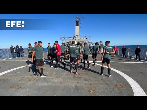 La copa de Chile arranca con un entrenamiento en pleno Océano Pacífico
