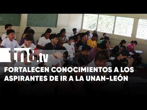 Curso para fortalecer conocimiento de aspirantes a estudiar en la UNAN-León - Nicaragua