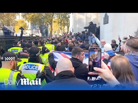 Police clash with protestors near Cenotaph in London during Armistice and pro-Palestine march