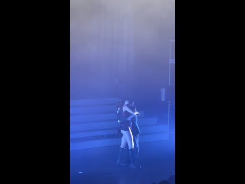 Charli XCX - New Shapes ft. Christine and the Queens (live in Paris, 2022)