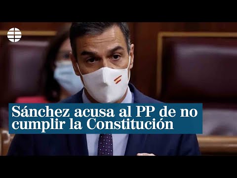 Pedro Sánchez acusa al PP de no cumplir la Constitución frente a Podemos, que sí lo hace