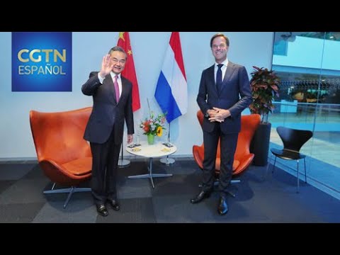 El ministro de Relaciones Exteriores de China visita Países Bajos
