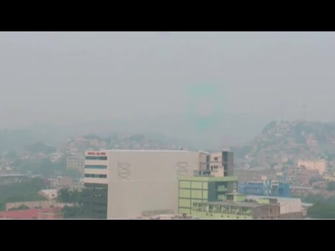 Capa de humo sobre Cortés