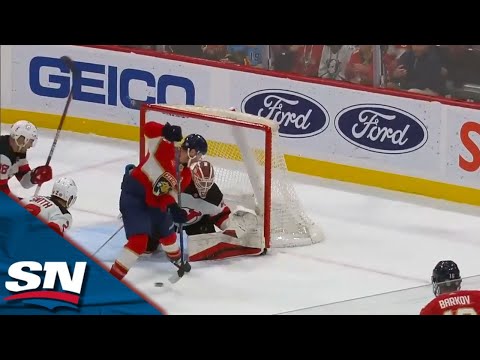 Panthers Reinhart Roofs It After Tkachuk Feeds Him A Stellar Between-The-Legs Pass