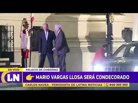 Así fue la llegada de Mario Vargas Llosa a palacio de gobierno para condecoración