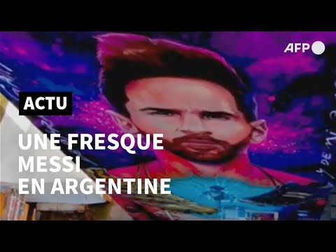 Argentine: une fresque géante célèbre Messi dans sa ville natale | AFP
