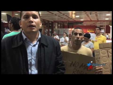 Protesta de Eliécer Ávila en aeropuerto de La Habana: “No más robo”