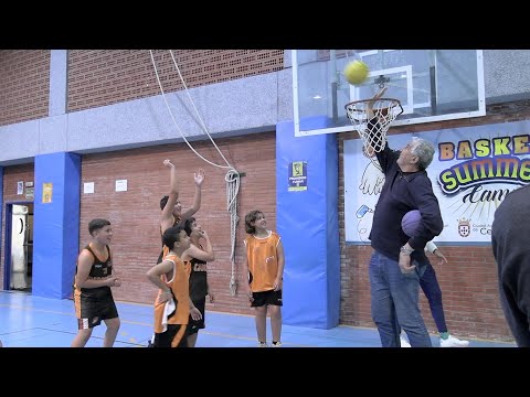 Intensa jornada de baloncesto en el 'Antonio Campoamor'