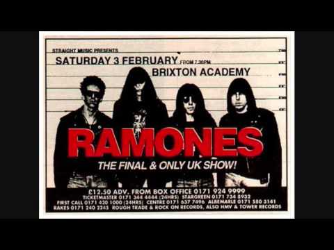 The Ramones live.