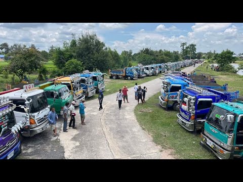 บรรยากาศช่วงเทหินในวัดมีแต่คั