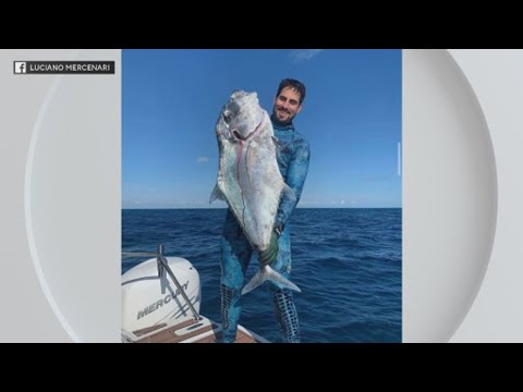 Paddleboarder vanishes in South Florida | Quickcast