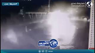 لحظة انفجار وسط جسر
