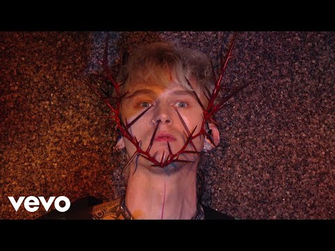 Machine Gun Kelly - papercuts (VMAs)