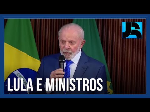 Em reunião ministerial, Lula cobra rapidez na divulgação de resultados e descarta troca de ministros