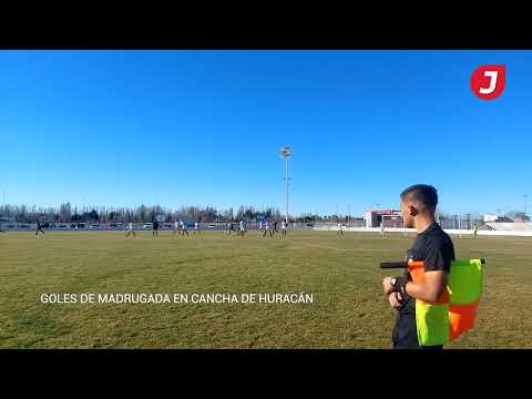 Goles de madrugada en cancha de Huracán