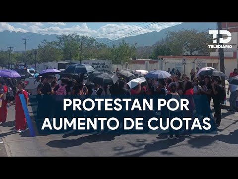 Estudiantes protestan ante incremento de colegiaturas en  Monterrey