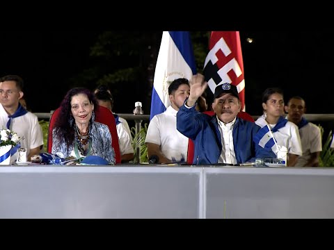Daniel Ortega preside desfile patrio, destacando la paz en que vive Nicaragua