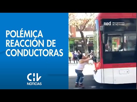 Polémica reacción conductora de Red con mujer que paró el bus en el centro de Santiago