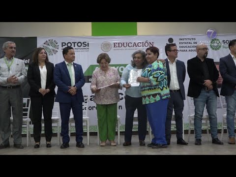 Entrega Ayuntamiento Soledense 150 certificados de educación básica a personas adultas