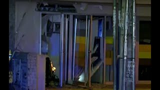Ladrones hicieron estallar un cajero y se llevaron cuatro cajas repletas de dinero